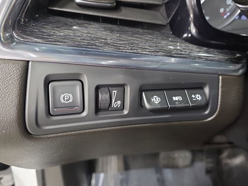 Used 2023 Cadillac XT5 Premium Luxury w/ Technology Package AWD/4WD image 29