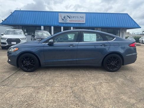 Used 2019 Ford Fusion SE w/ Equipment Group 151A image 8