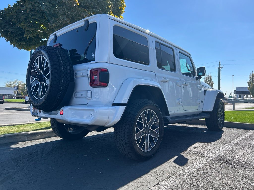 Used 2024 Jeep Wrangler High Altitude AWD/4WD image 5