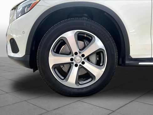 Certified 2017 Mercedes-Benz GLC 300 4MATIC image 11