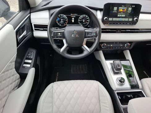 Used 2023 Mitsubishi Outlander SEL 40th Anniversary image 11