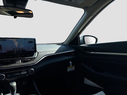 New 2025 Nissan Altima 2.5 SL image 25