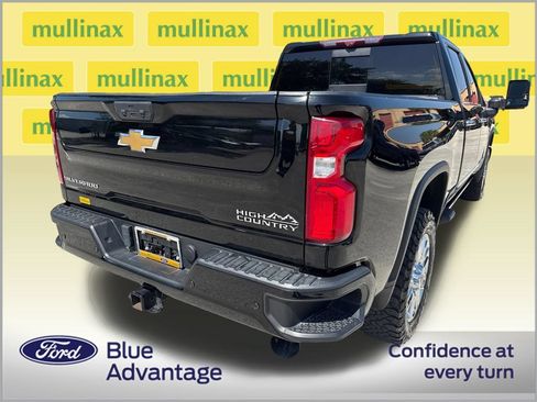 Used 2024 Chevrolet Silverado 2500 High Country w/ Technology Package AWD/4WD image 4