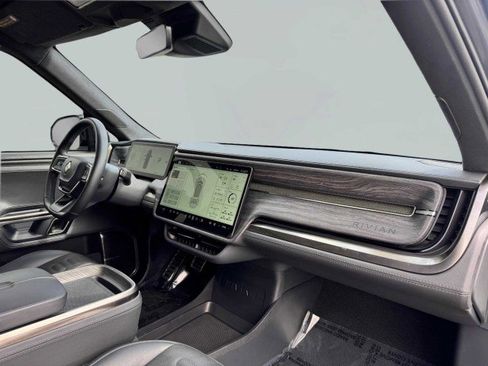 Used 2022 Rivian R1T Adventure image 59