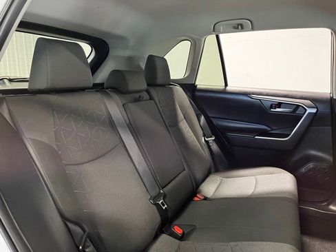Used 2025 Toyota RAV4 XLE FWD image 13