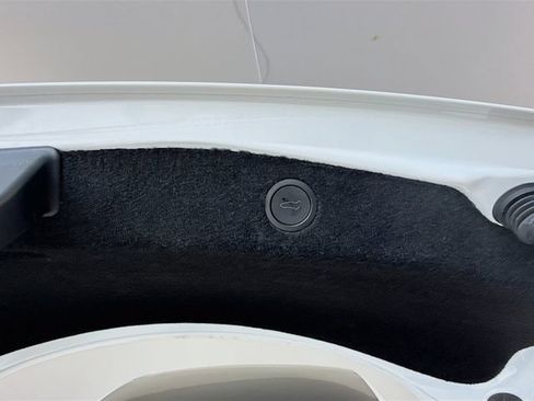 Used 2024 Tesla Model 3 Standard Range RWD image 33