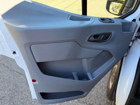 Used 2016 Ford Transit 250 148 Low Roof image 18