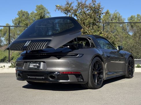 Certified 2022 Porsche 911 Targa 4S image 34