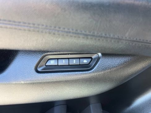 Used 2015 Cadillac Escalade Premium AWD/4WD image 23
