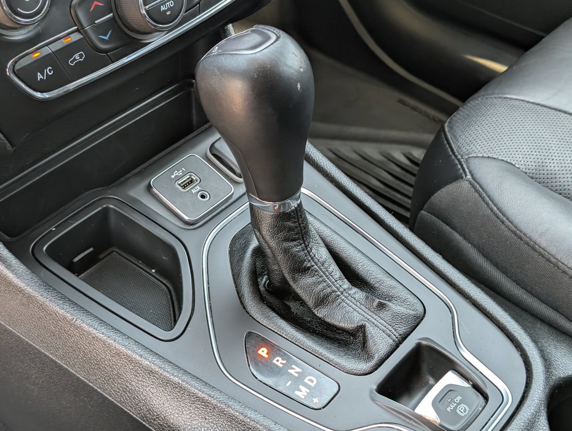 Used 2021 Jeep Cherokee Latitude Lux w/ Comfort/Convenience Group FWD image 20