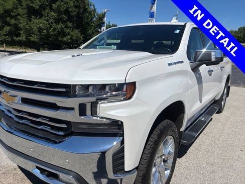 Used 2022 Chevrolet Silverado 1500 LTZ AWD/4WD image 41