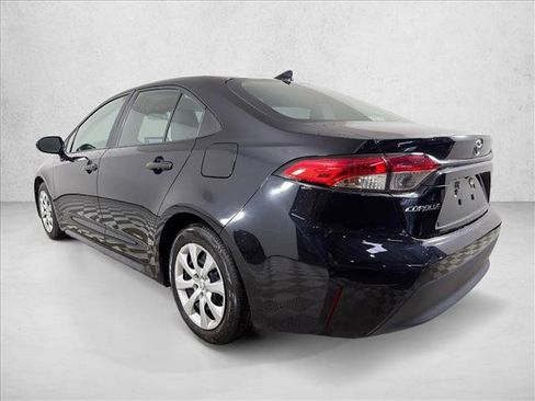 Used 2024 Toyota Corolla LE FWD image 5