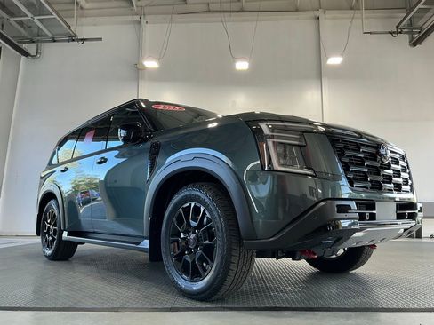Used 2025 Nissan Armada PRO-4X AWD/4WD image 33