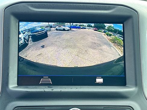 Used 2020 Chevrolet Silverado 1500 Custom w/ Custom Value Package AWD/4WD image 13