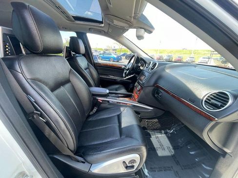 Used 2010 Mercedes-Benz GL 550 4MATIC image 11