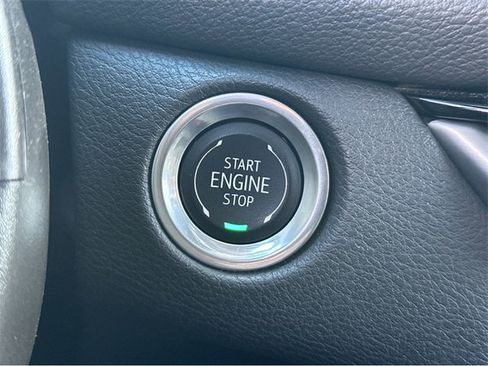 Certified 2024 Cadillac XT4 Premium Luxury image 22