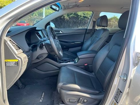 Used 2017 Hyundai Tucson Limited w/ Cargo Package AWD/4WD image 12