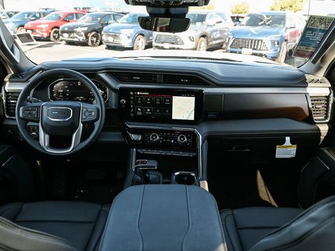 New 2026 GMC Sierra 1500 Denali w/ Denali Reserve Package AWD/4WD image 11