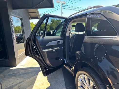 Used 2015 Lincoln MKX AWD w/ Equipment Group 101A image 10