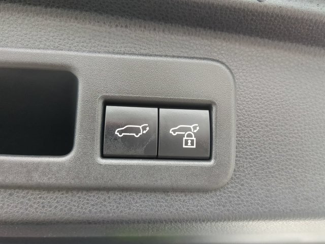 Certified 2026 Toyota 4Runner TRD Off-Road Premium AWD/4WD image 15