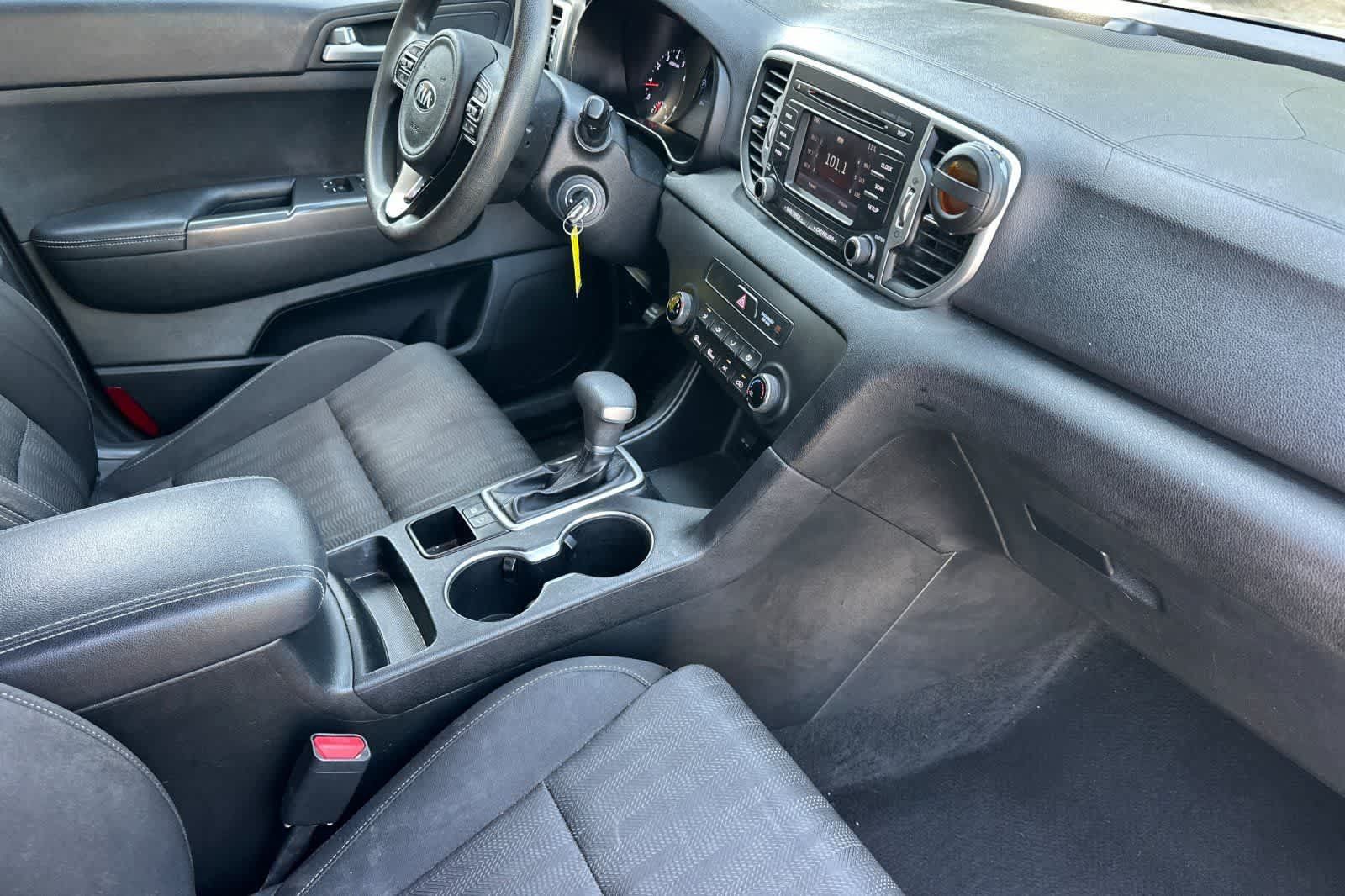 Used 2019 Kia Sportage LX FWD image 17