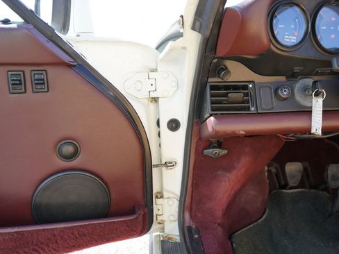 Used 1987 Porsche 911 Carrera image 18