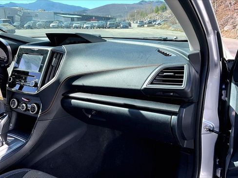 Used 2022 Subaru Crosstrek 2.0i Premium AWD/4WD image 13