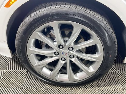 Used 2024 Buick Encore GX Avenir w/ Avenir Convenience Package FWD image 27