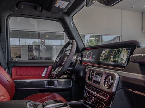 Certified 2022 Mercedes-Benz G 63 AMG 4MATIC image 18