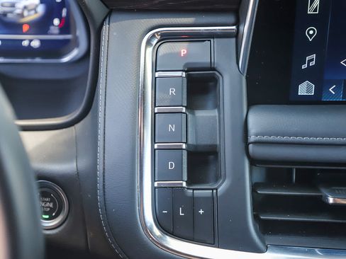 Used 2024 Chevrolet Tahoe LT w/ Luxury Package RWD image 18