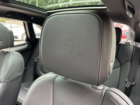 Certified 2025 Porsche Macan GTS AWD/4WD image 23