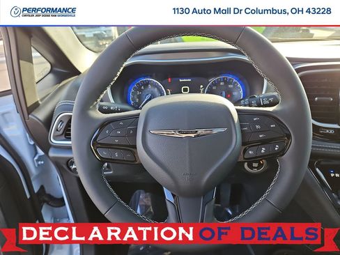 New 2026 Chrysler Pacifica Select image 24