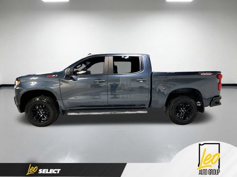 Used 2021 Chevrolet Silverado 1500 Custom Trail Boss AWD/4WD image 11