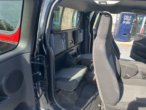 Used 2010 GMC Canyon W/T AWD/4WD image 17