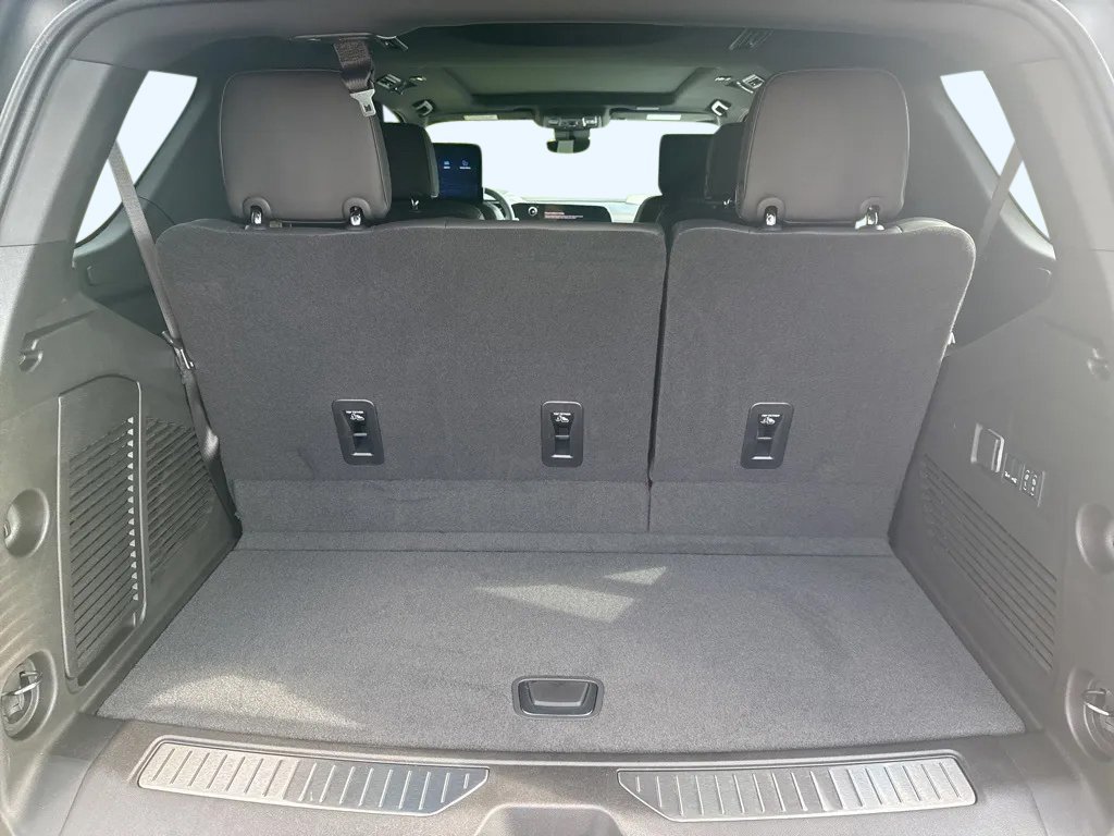 New 2025 Chevrolet Tahoe Premier AWD/4WD image 9