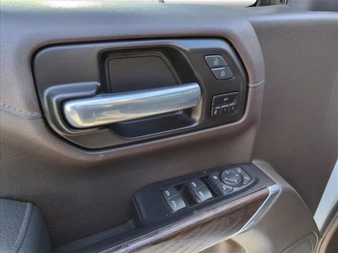 Used 2020 GMC Sierra 1500 Denali w/ Technology Package AWD/4WD image 8