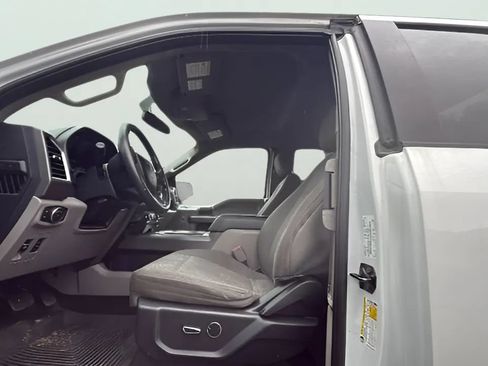 Used 2015 Ford F150 XLT w/ Equipment Group 301A Mid RWD image 9