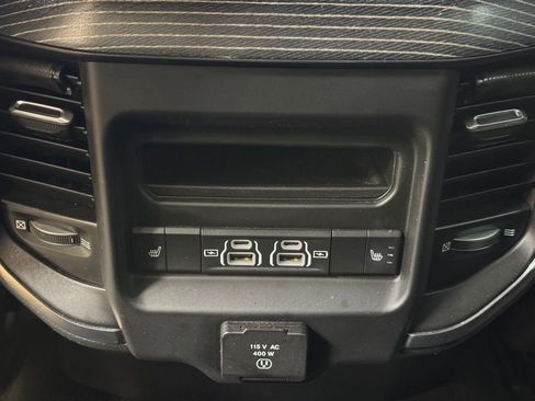 Used 2021 RAM 1500 Limited w/ Body Color Bumper Group AWD/4WD image 19