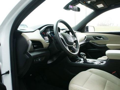 Used 2022 Chevrolet Traverse LS w/ Midnight/Sport Edition image 12