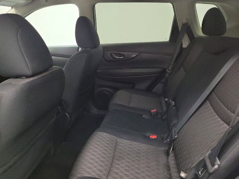 Used 2017 Nissan Rogue SV AWD/4WD image 18