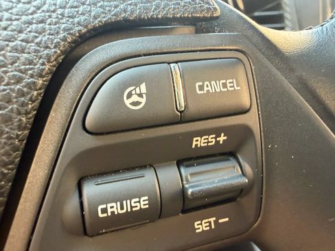 Used 2015 Kia Forte EX w/ Premium Package FWD image 18