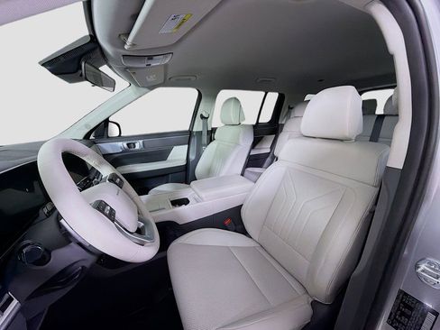 Used 2026 Hyundai Santa Fe SEL image 13