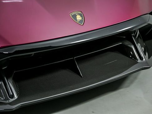 Used 2022 Lamborghini Huracan STO image 5