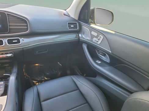 Used 2022 Mercedes-Benz GLS 450 4MATIC image 12