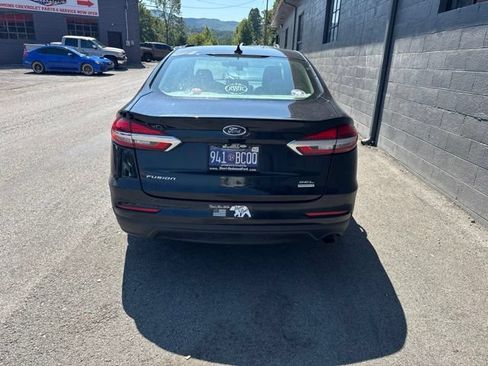 Used 2020 Ford Fusion SEL FWD image 4