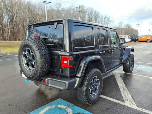 Used 2022 Jeep Wrangler Unlimited Rubicon 4xe w/ Cold Weather Group AWD/4WD image 4