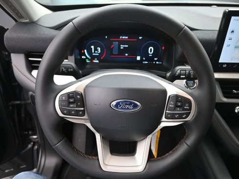 New 2026 Ford Explorer Active image 30
