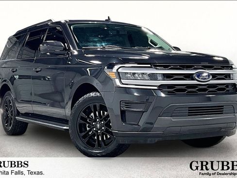Used 2022 Ford Expedition XLT RWD image 1