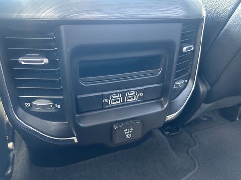 Used 2023 RAM 1500 Laramie image 28