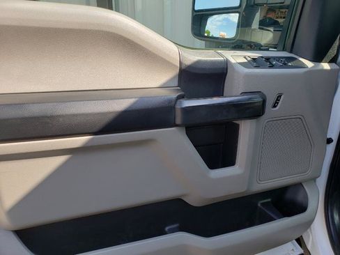 Used 2018 Ford F350 XL w/ Power Equipment Group AWD/4WD image 23